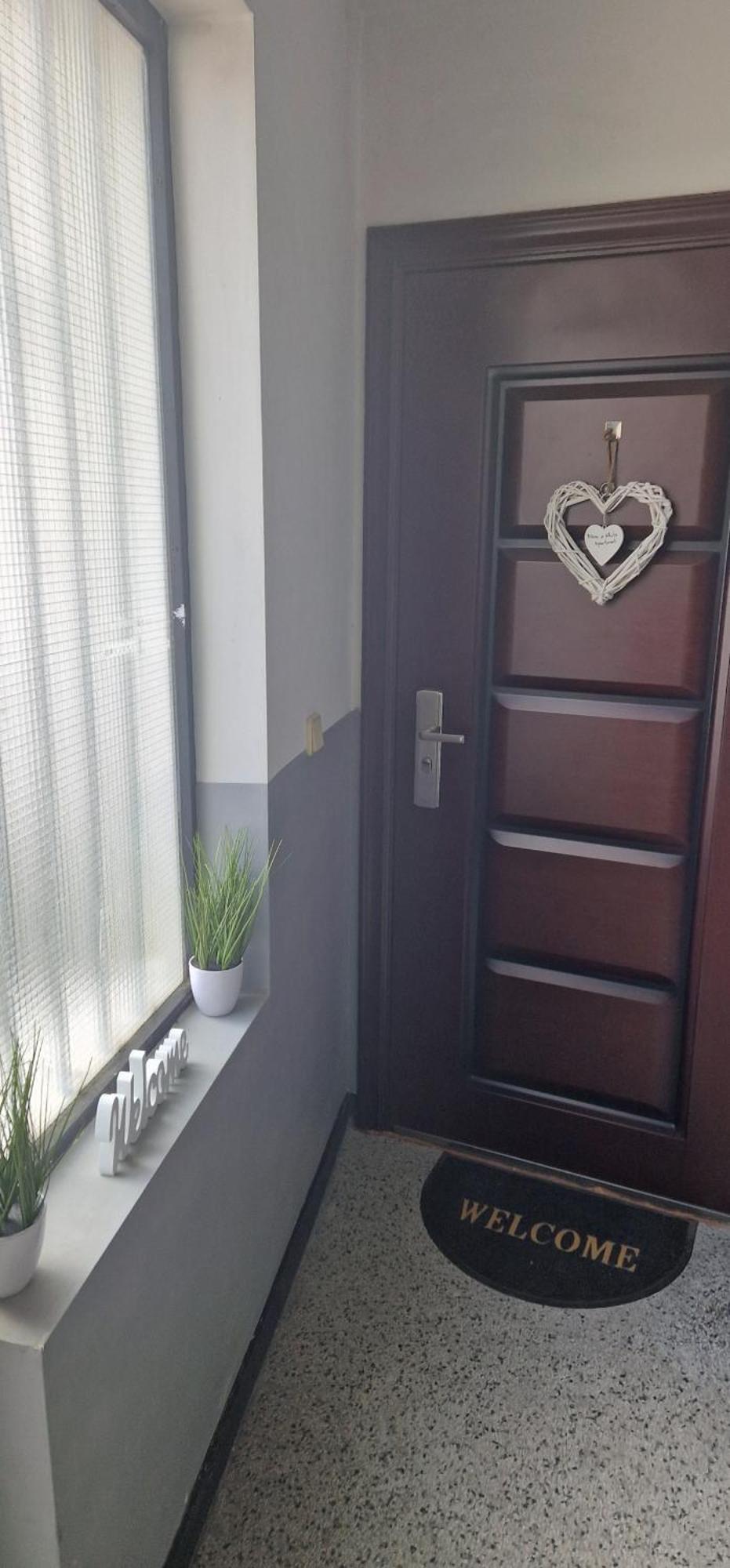 Black And White Apartment Карлово Экстерьер фото